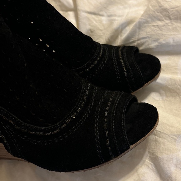 Naughty Monkey Leather Peep Toe Booties Sandals - Picture 8 of 8